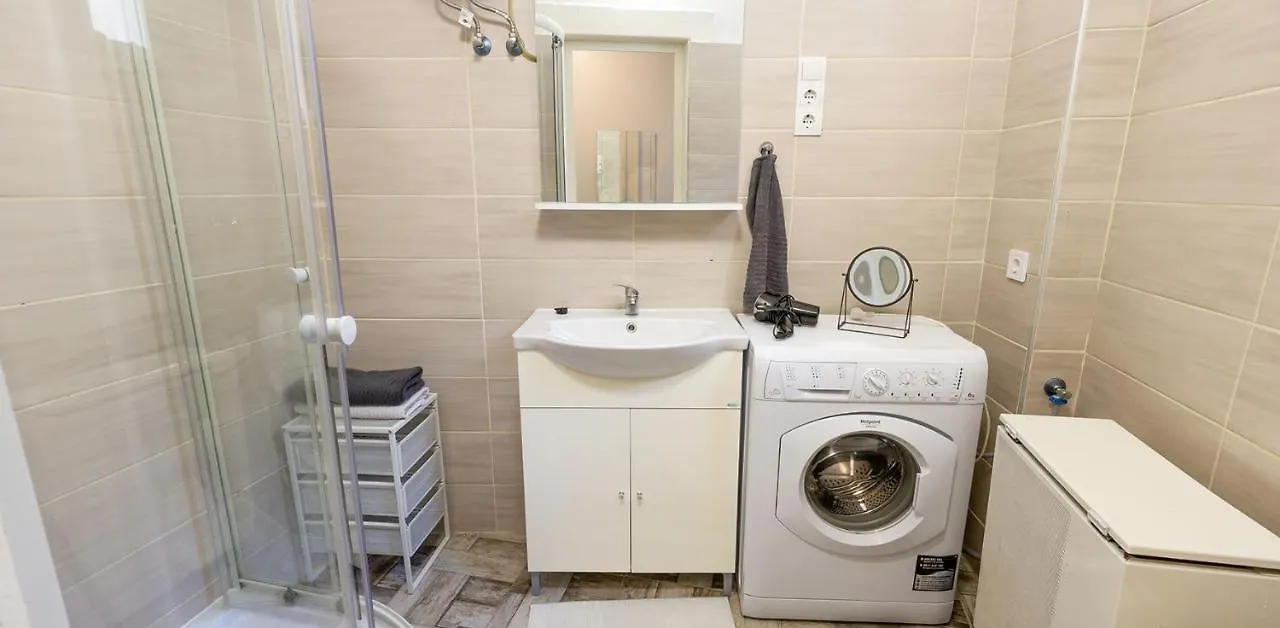 Best Neighbour Apartment Budapest 0*,  Hungary